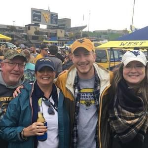 Meet your Posher, Becca